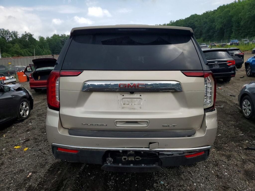 2021 GMC YUKON SLT